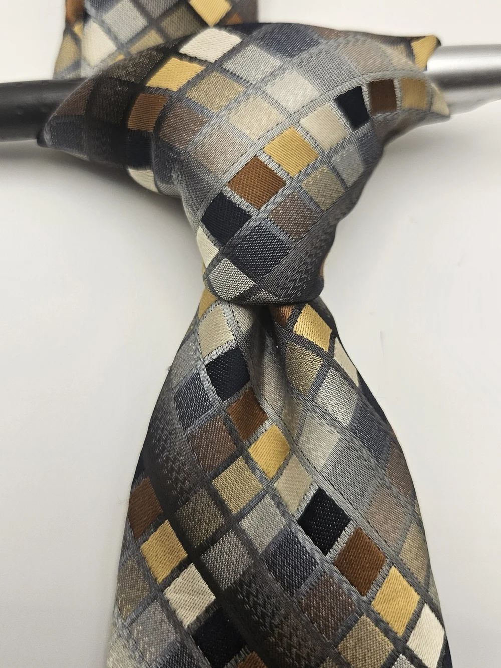 croft & barrow Gray, Gold & Brown Geometric Silk Tie PoLyester 59.5